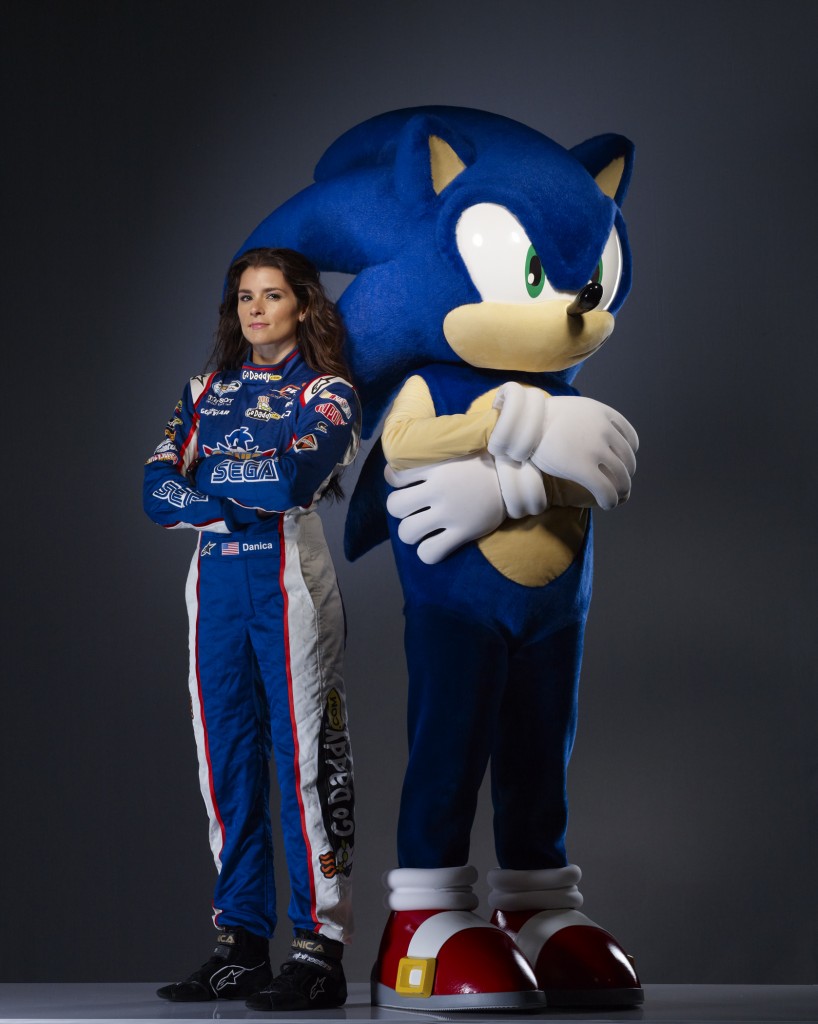 PatMac on X: Official stock photos of Jakks' Spin Dash Sonic