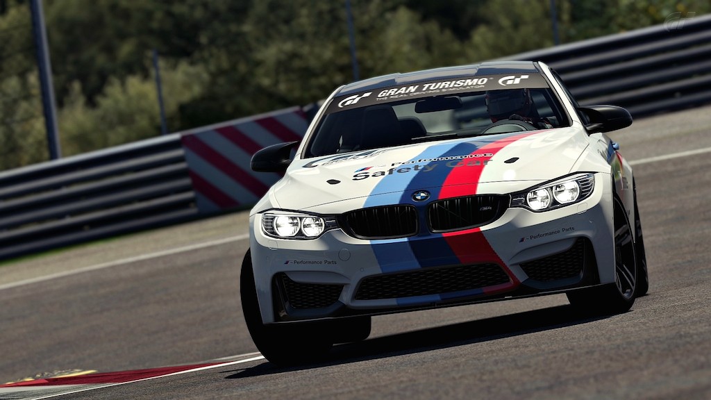 BMW M4 Safety Car coming to Gran Turismo 6 in November update - Team VVV