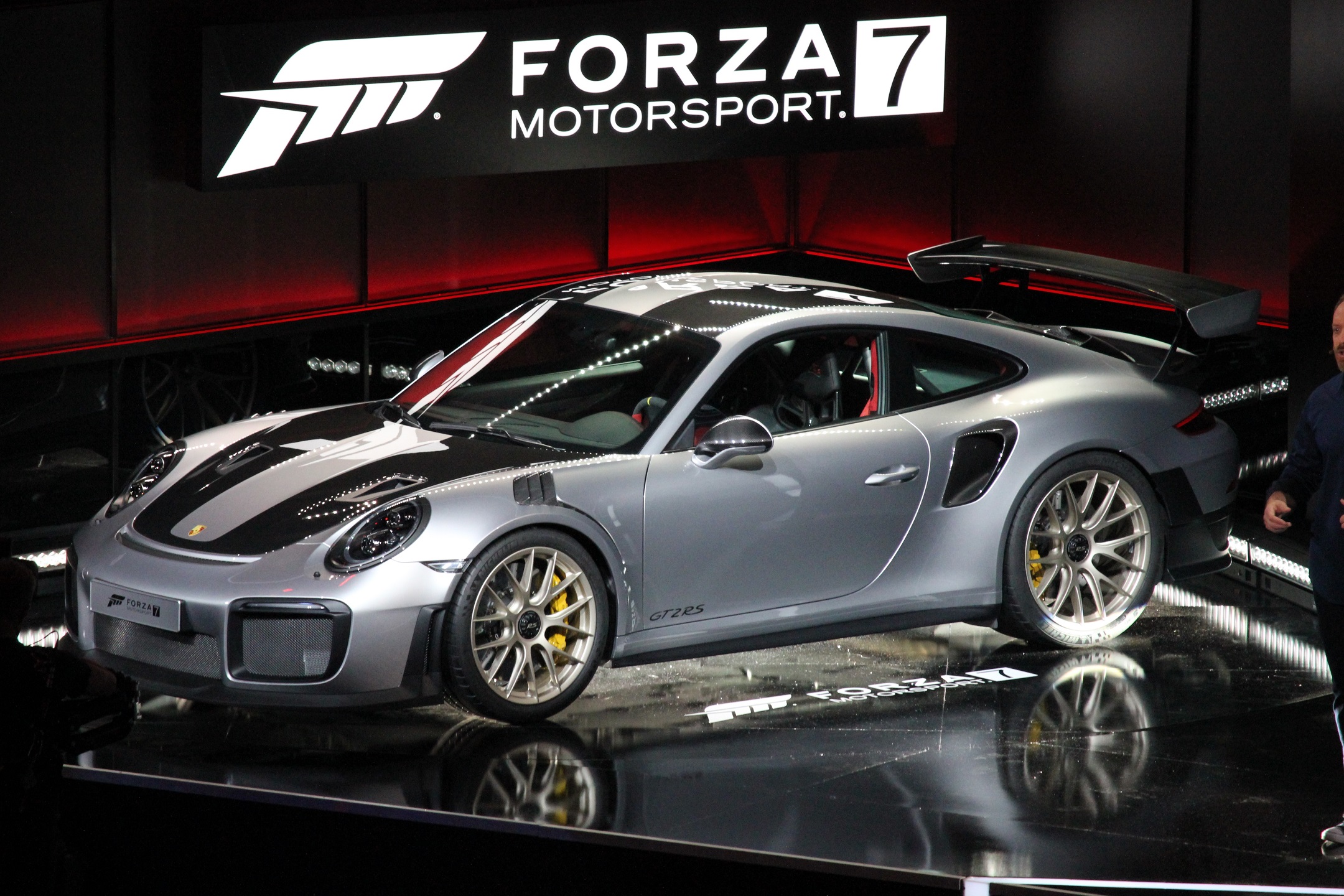 fm7-gt2-rs-e3-1-.jpg